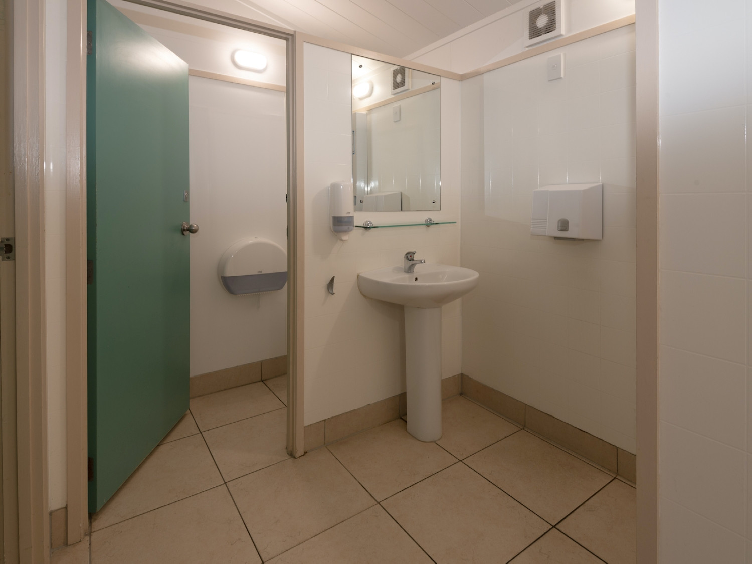 Shared Bathroom 